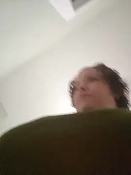 julimonroe online show from 05-20-26, 04:48