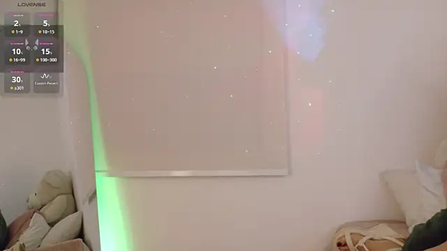 Lia Tinez online show from 03-17-26, 11:30