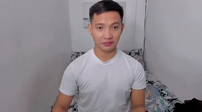 xSebastian19 online show from 02-12-25, 07:13