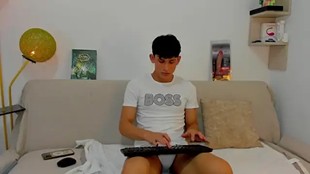 logan thomas online show from 10-28-25, 02:05