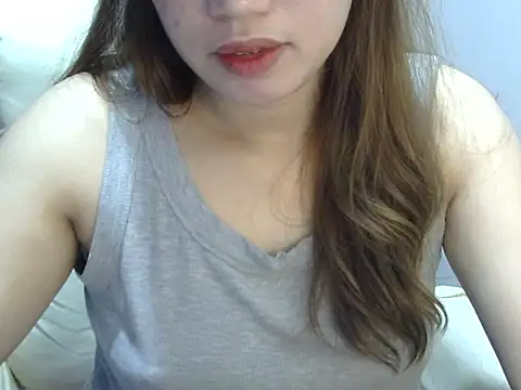    zurIII09  online show from 02-18-26, 08:11