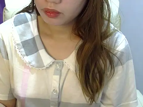    zurIII09  online show from 01-13-26, 09:30