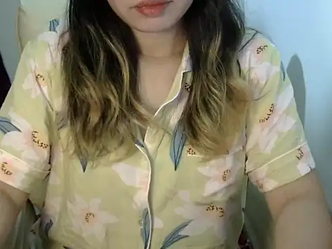    zurIII09  online show from 09-27-25, 11:11