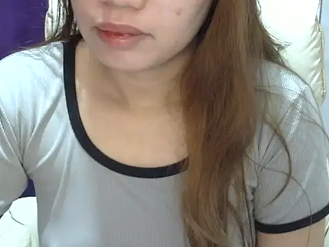    zurIII09  online show from 05-13-26, 10:39