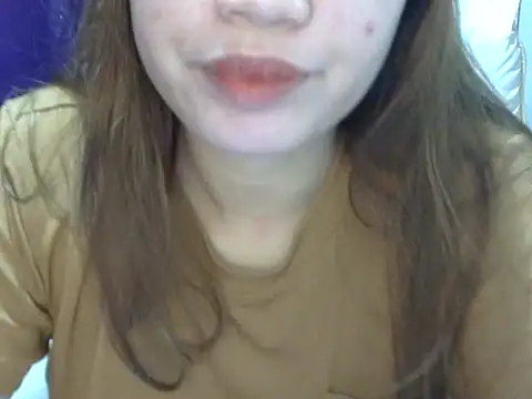    zurIII09  online show from 05-16-26, 01:48