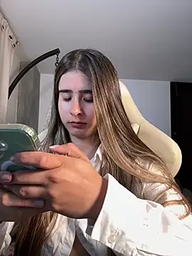 Snapshot of Stormiie777 chatting on 02-06-26, 01:34 Stormiie777 online show from 02-06-26, 01:34