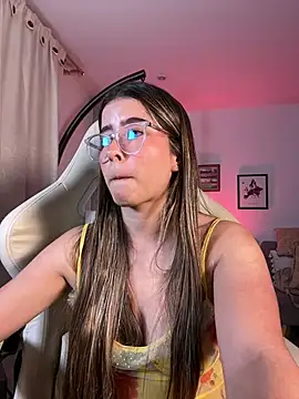 Snapshot of Stormiie777 chatting on 03-03-26, 02:07 Stormiie777 online show from 03-03-26, 02:07