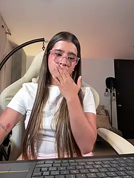 Snapshot of Stormiie777 chatting on 02-28-26, 03:06 Stormiie777 online show from 02-28-26, 03:06