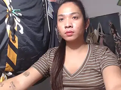 Snapshot of Valentinasbody chatting on 10-02-25, 03:37 Valentinasbody online show from 10-02-25, 03:37