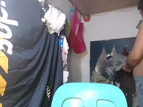 Snapshot of Valentinasbody chatting on 09-18-25, 04:10 Valentinasbody online show from 09-18-25, 04:10