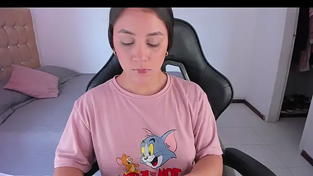 EmmaGrace1999 online show from 12-06-24, 04:12