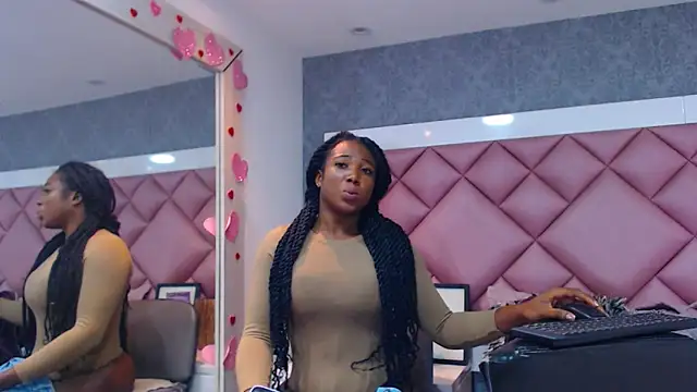 DanielaDuff online show from 03-11-26, 07:19