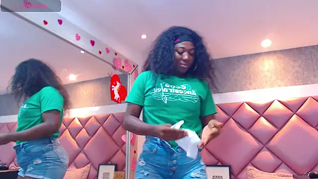 DanielaDuff online show from 11-21-25, 07:46