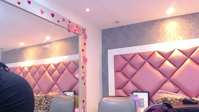 DanielaDuff online show from 02-18-26, 07:32