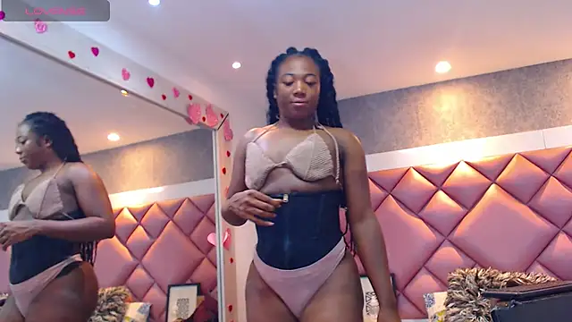 Snapshot of DanielaDuff chatting on 07-16-26, 01:41 DanielaDuff online show from 07-16-26, 01:41