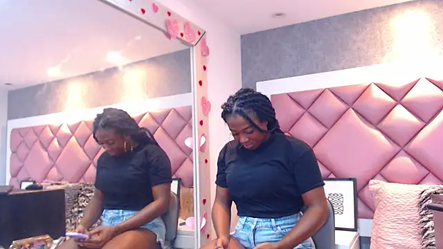 DanielaDuff online show from 03-03-26, 07:43