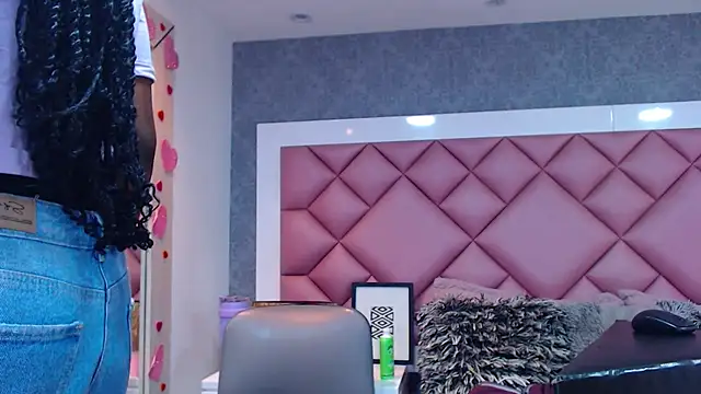 DanielaDuff online show from 02-16-26, 07:56