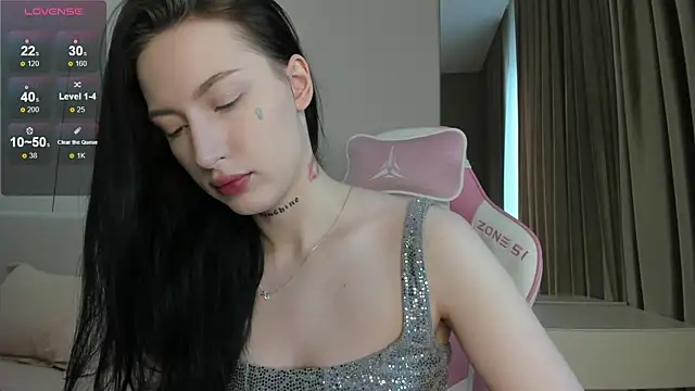 JenniferQueen11 online show from 05-31-26, 10:32