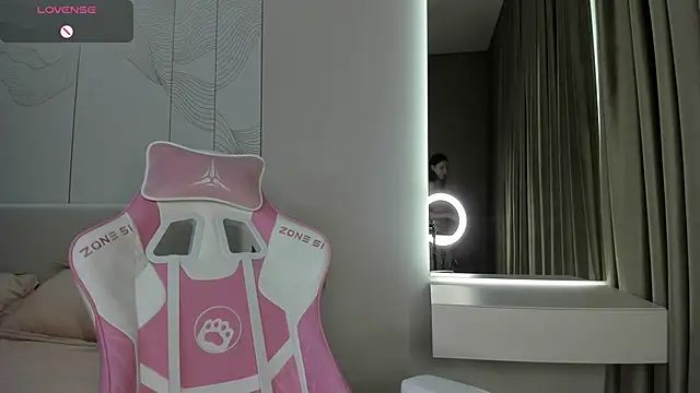 JenniferQueen11 online show from 06-02-26, 04:29