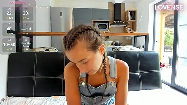 Snapshot of ElizSweet chatting on 05-30-26, 09:15 ElizSweet online show from 05-30-26, 09:15