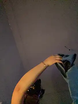 nenalayla online show from 11-11-25, 09:48