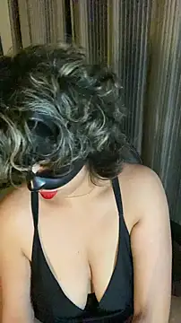 nenalayla online show from 12-17-25, 06:13