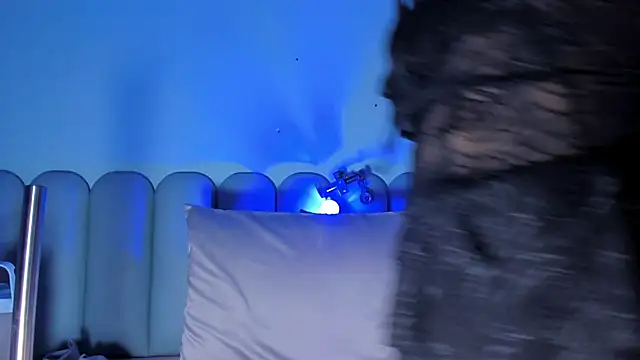 littless angel online show from 11-29-25, 04:23