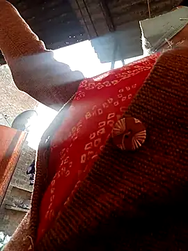 Snapshot of Lattika-Bhabhi chatting on 02-11-26, 11:32 Lattika-Bhabhi online show from 02-11-26, 11:32