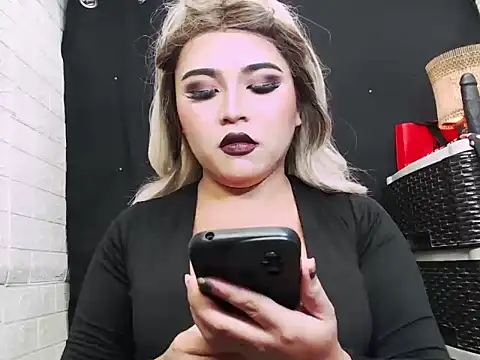 Snapshot of x12inchanaconda chatting on 11-04-25, 05:55 x12inchanaconda online show from 11-04-25, 05:55