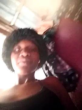 Snapshot of Petite_li chatting on 02-17-26, 05:49 Petite li online show from 02-17-26, 05:49