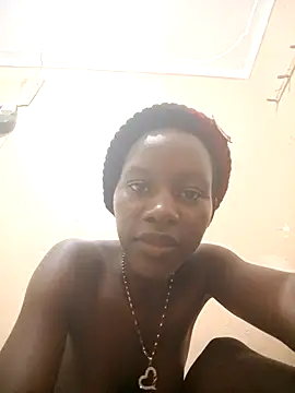 Snapshot of Petite_li chatting on 11-21-25, 04:28 Petite li online show from 11-21-25, 04:28