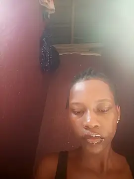 Snapshot of Petite_li chatting on 02-25-26, 05:07 Petite li online show from 02-25-26, 05:07