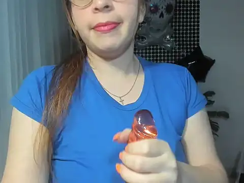 lorenitabella online show from 10-24-25, 08:35