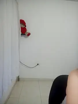 lorenitabella online show from 04-11-26, 09:24