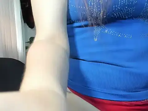 lorenitabella online show from 10-25-25, 08:53