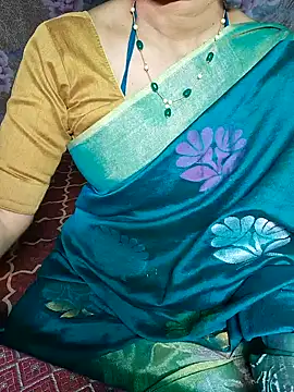 Snapshot of XBHUUME chatting on 01-29-25, 05:24 XBHUUME online show from 01-29-25, 05:24