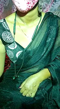 Snapshot of XBHUUME chatting on 01-18-25, 06:10 XBHUUME online show from 01-18-25, 06:10