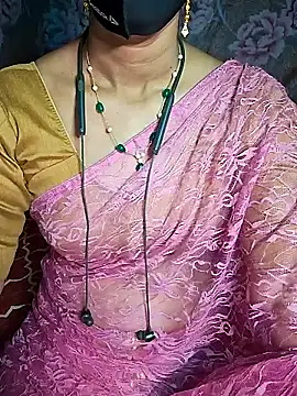 Snapshot of XBHUUME chatting on 12-30-24, 05:34 XBHUUME online show from 12-30-24, 05:34