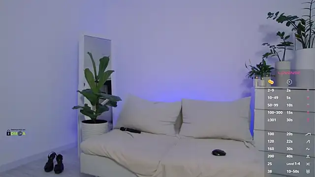 Fallinlove1 online show from 09-13-25, 06:52