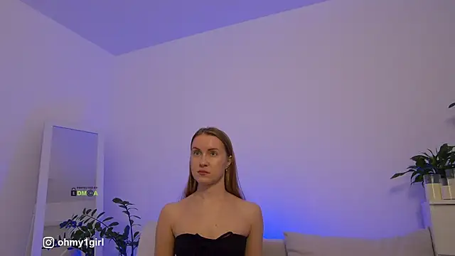 Fallinlove1 online show from 11-21-25, 12:37