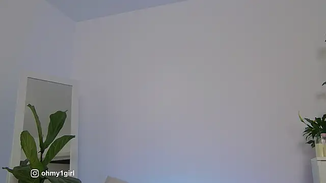 Fallinlove1 online show from 10-14-25, 03:56