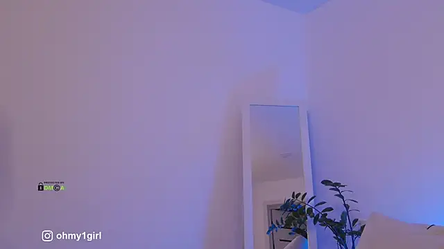 Fallinlove1 online show from 11-11-25, 02:45