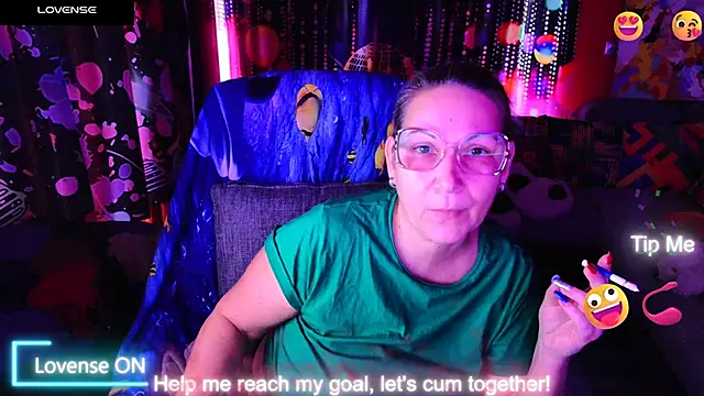 Snapshot of mature_lisa_naughty chatting on 01-21-25, 02:37 mature lisa naughty online show from 01-21-25, 02:37