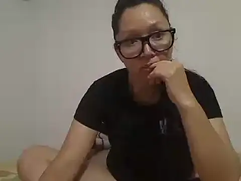 Sharomlove online show from 02-14-25, 02:39