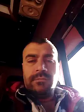 Snapshot of kevgir08 chatting on 01-01-25, 12:33 kevgir08 online show from 01-01-25, 12:33