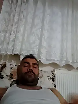 Snapshot of kevgir08 chatting on 10-16-25, 04:10 kevgir08 online show from 10-16-25, 04:10