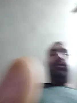 Snapshot of kevgir08 chatting on 01-01-25, 08:45 kevgir08 online show from 01-01-25, 08:45
