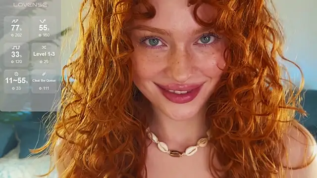 Snapshot of Born_to_Loveee chatting on 10-20-25, 12:38 Born to Loveee online show from 10-20-25, 12:38