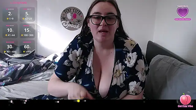 Rebecca Summer online show from 09-15-25, 08:26