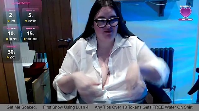 Rebecca Summer online show from 04-05-26, 05:08